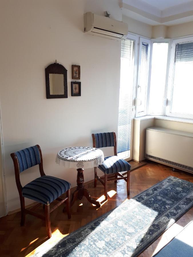 Apartment Cozy Hikers Flat Belgrade